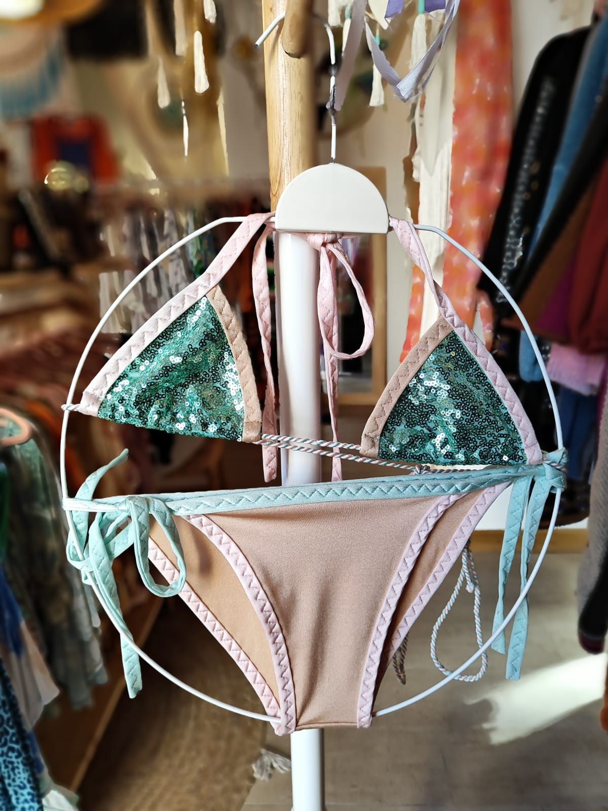 Bikini babys